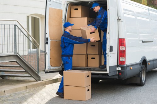 Truck hire service for furniture and household items in Cubitttown