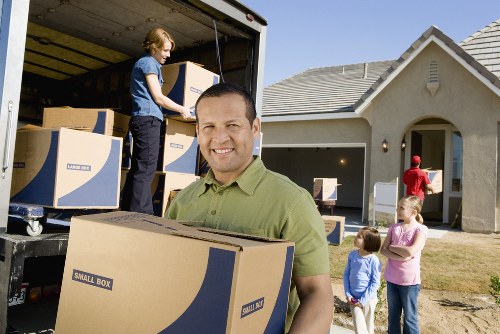 Efficient Cubitt Town man with van service for home and office moves